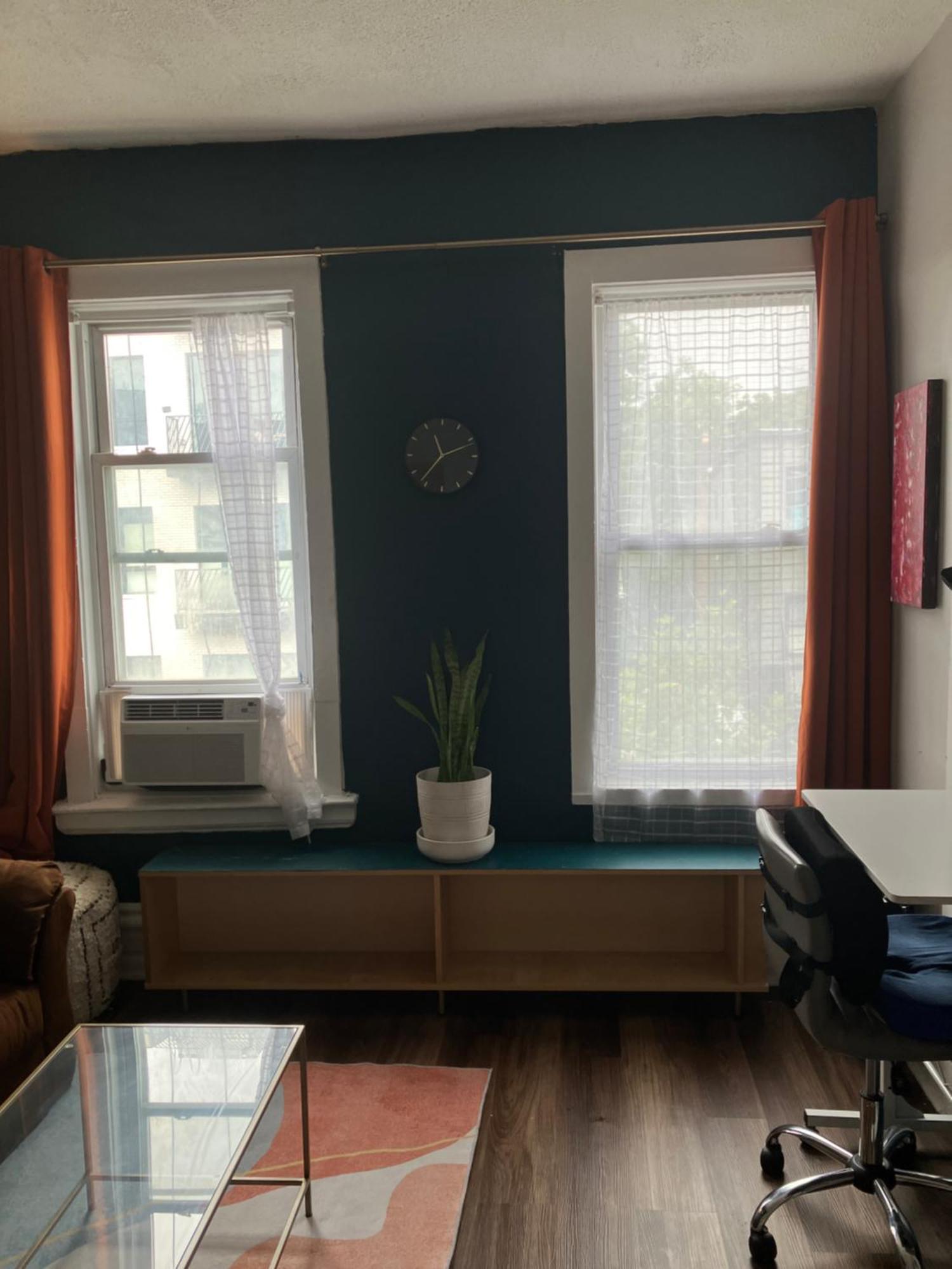Homestay The Crown Nostrand New York